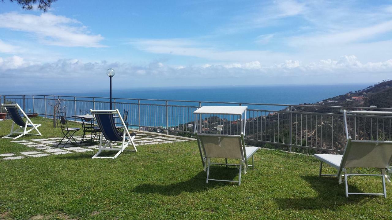 Bed and Breakfast AnteMARE Noli Exterior foto